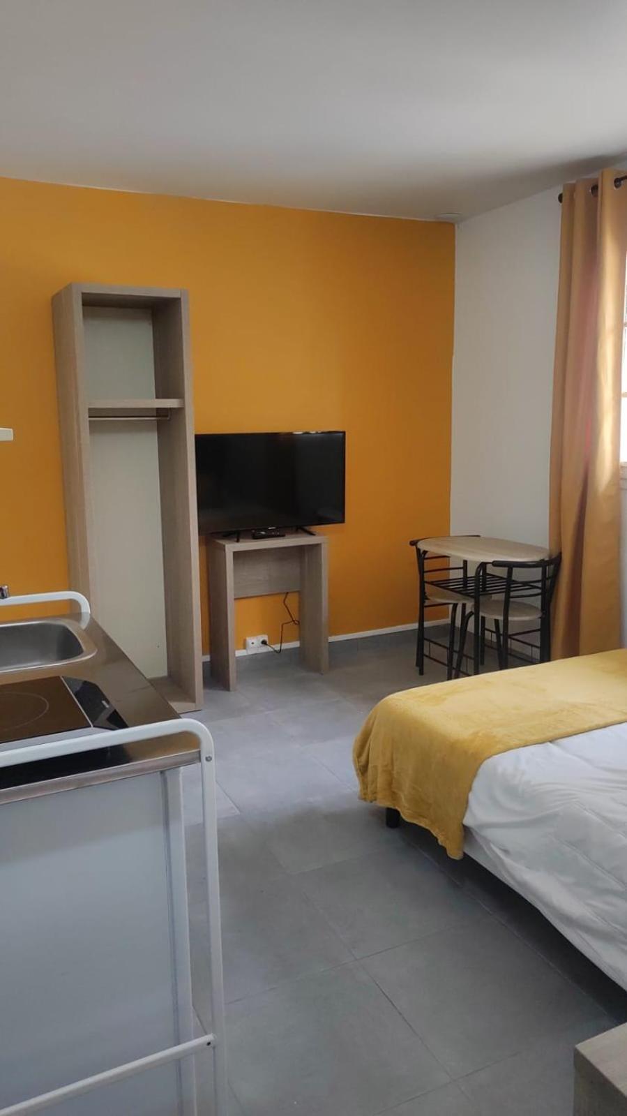 Appartement 1 , Disneyland - Parking Gratuit - Maison Des Platanes Meaux Zewnętrze zdjęcie